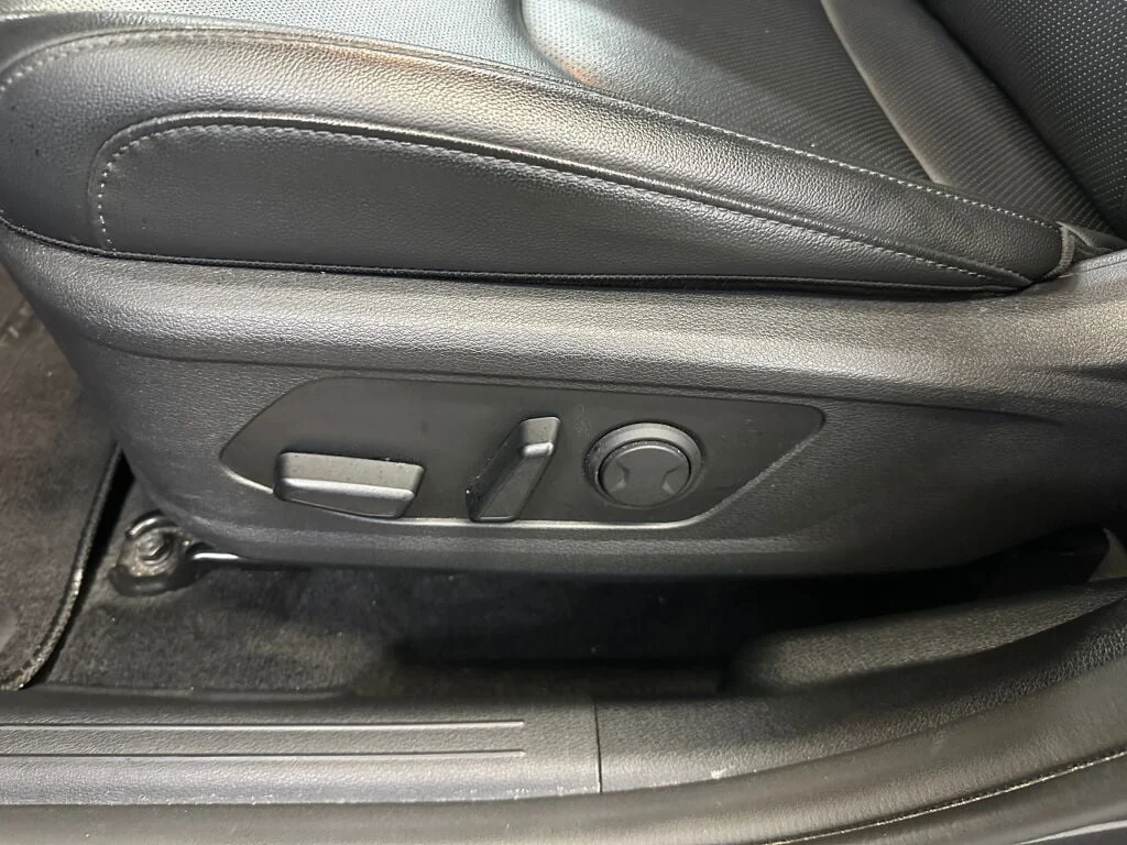 Certified Used 2023 Gravity Gray Kia EX image 6
