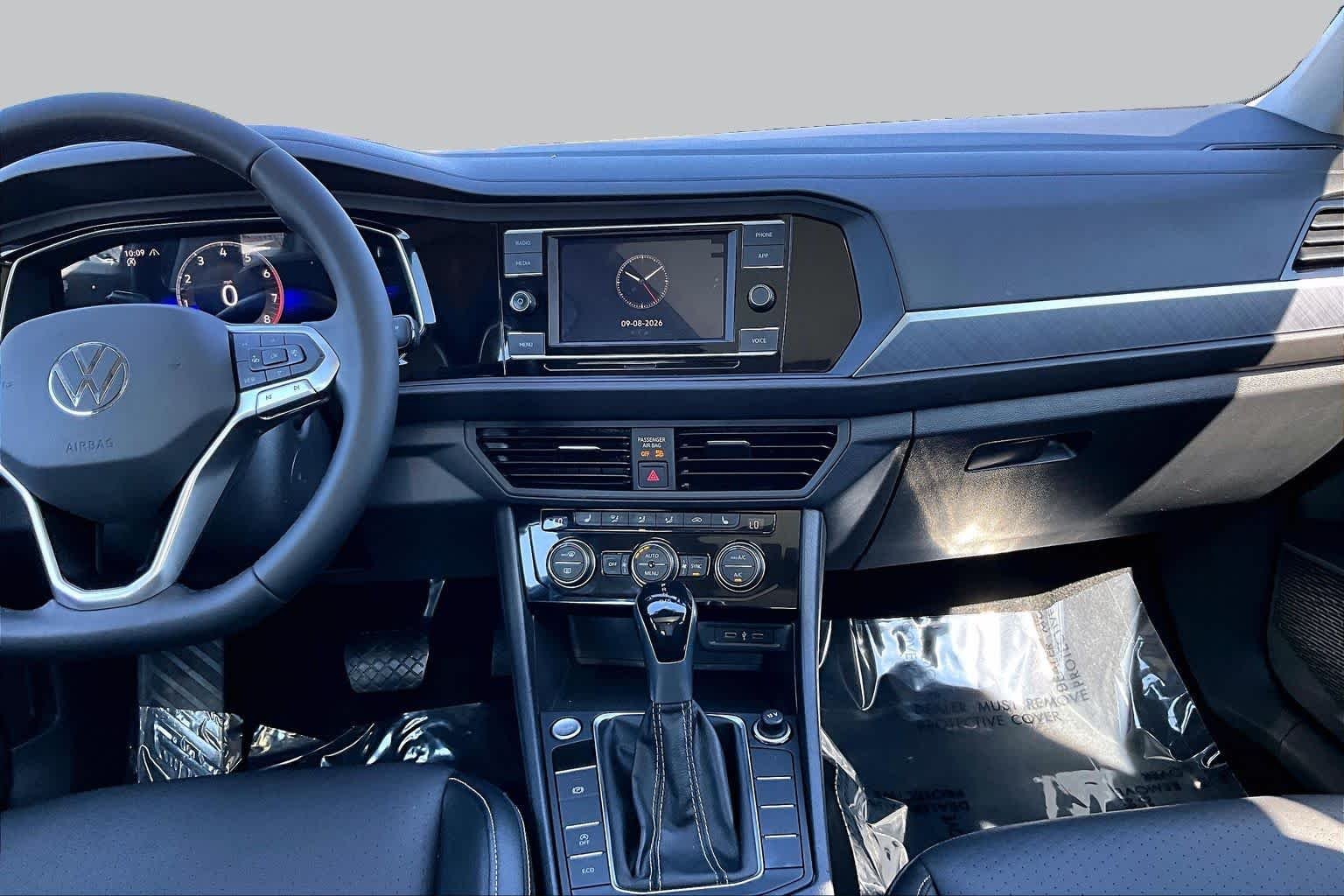 Pre-Owned 2023 Volkswagen Jetta SE