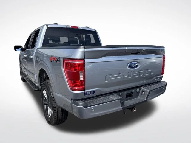 Used 2023 Silver Ford XLT image 3