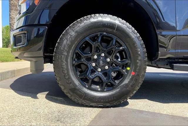 New 2026 Agate Black Metallic Ford XLT image 12