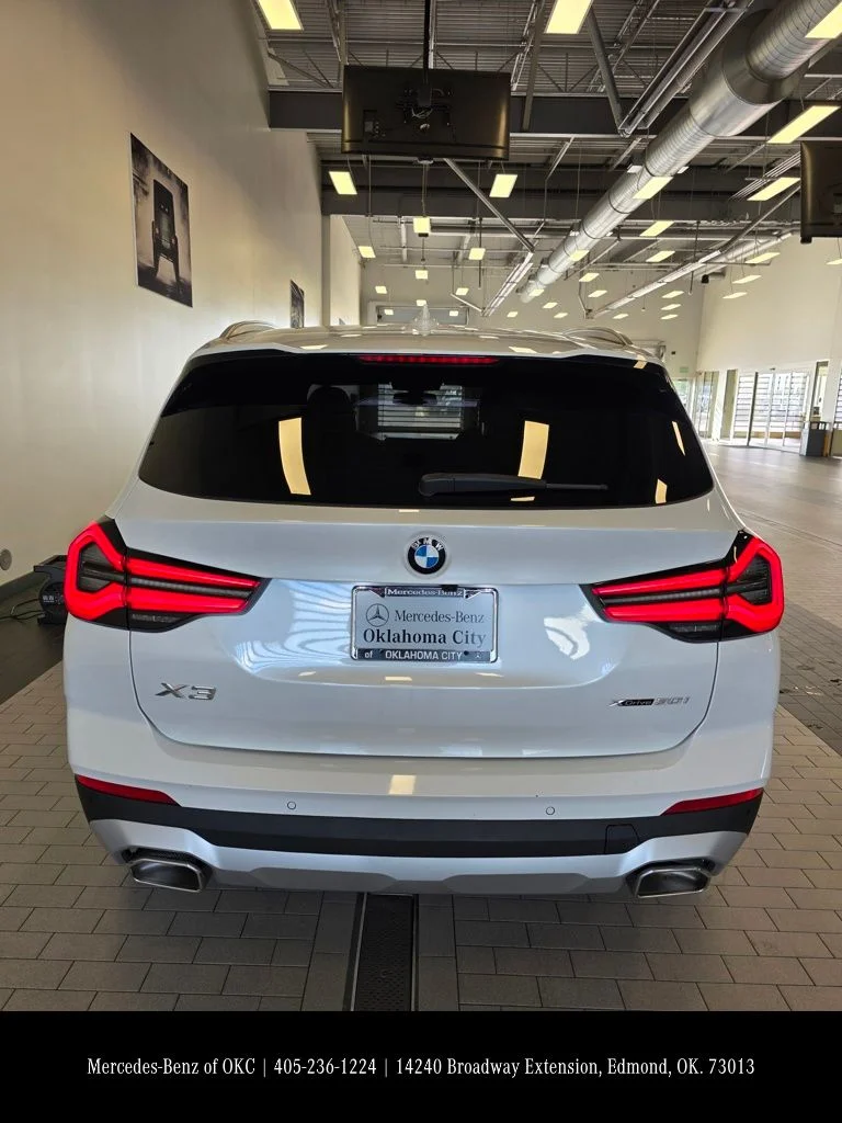 Used 2023 White BMW xDrive30i image 6