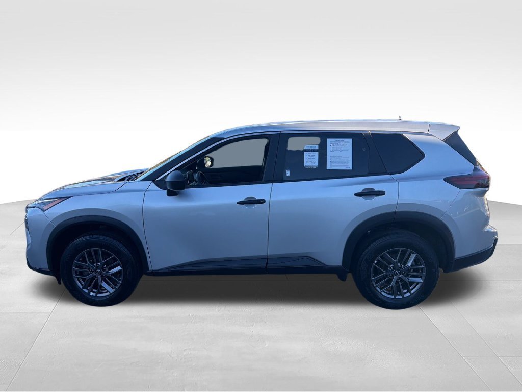 Used 2024 Silver Nissan S image 2