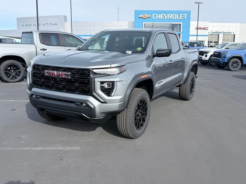 New 2026 Sterling Metallic GMC Elevation image 7