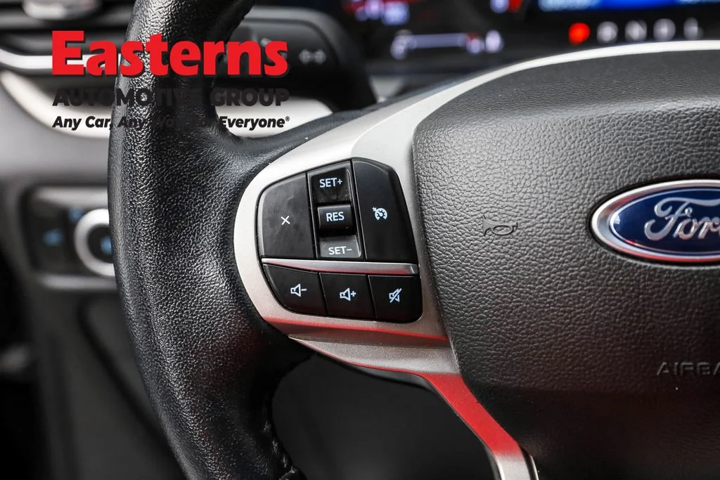 Used 2023 Black Ford XLT image 15