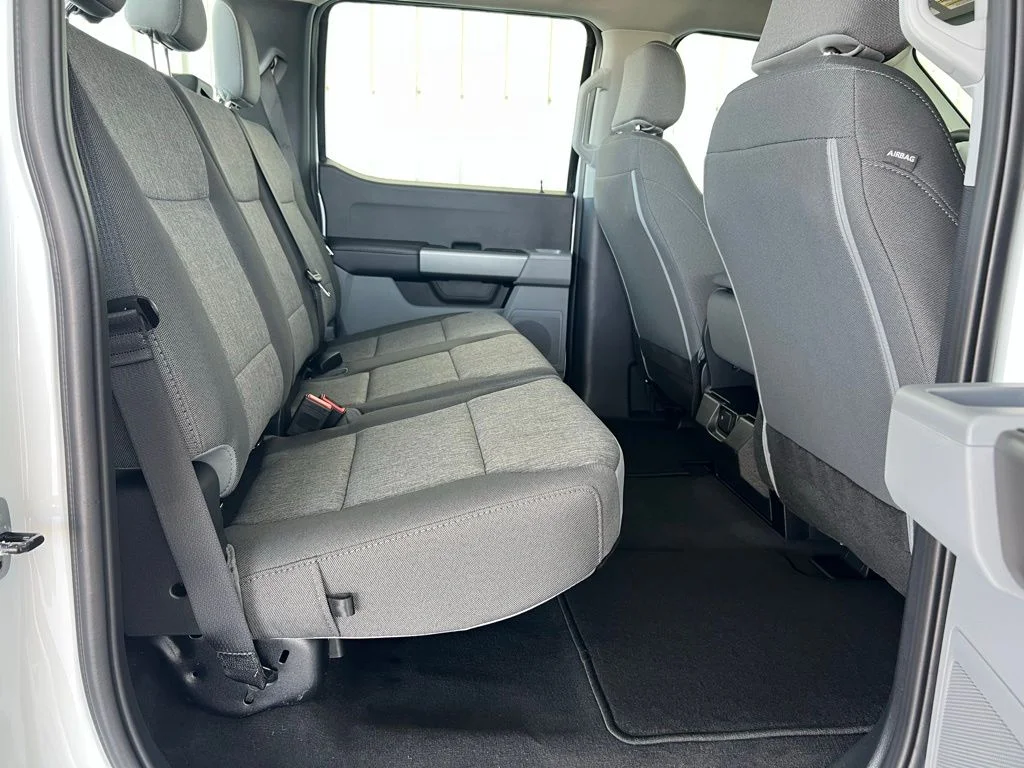 New 2026 Oxford White Ford F-250® XL image 20