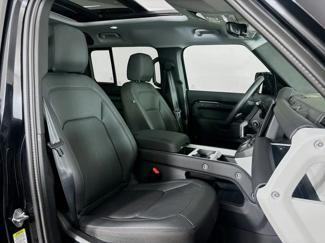 New 2025 Black Land Rover S image 25