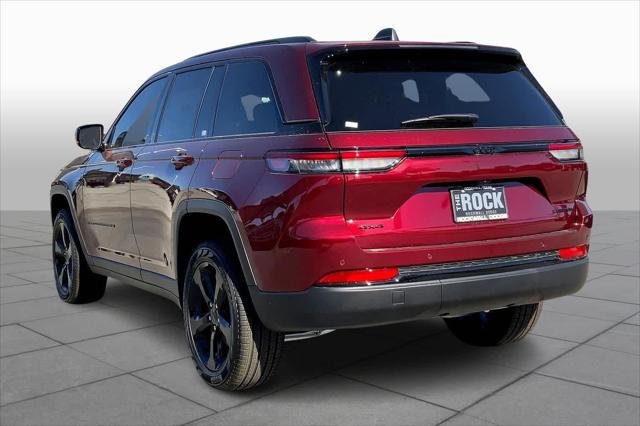 New 2025 Velvet Red Pearl-Coat Exterior Paint Jeep Limited image 21