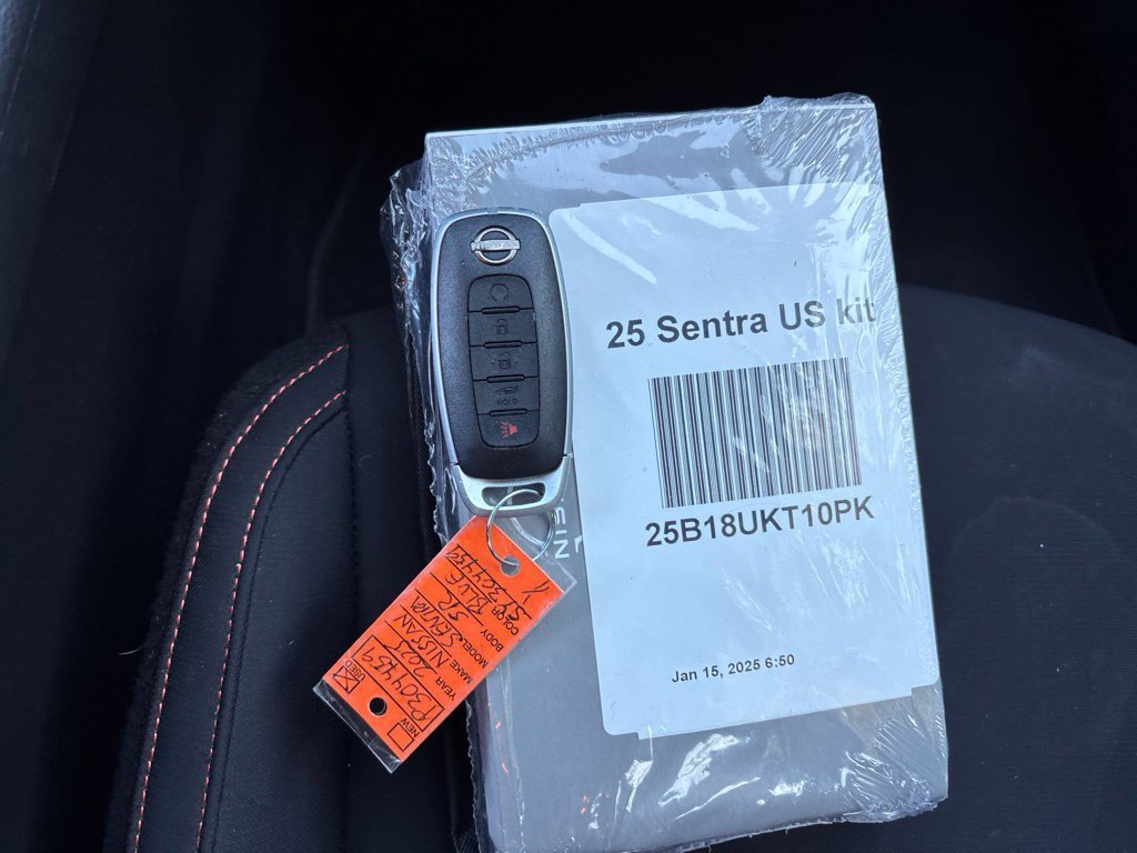 Used 2025 Blue Nissan SR image 18