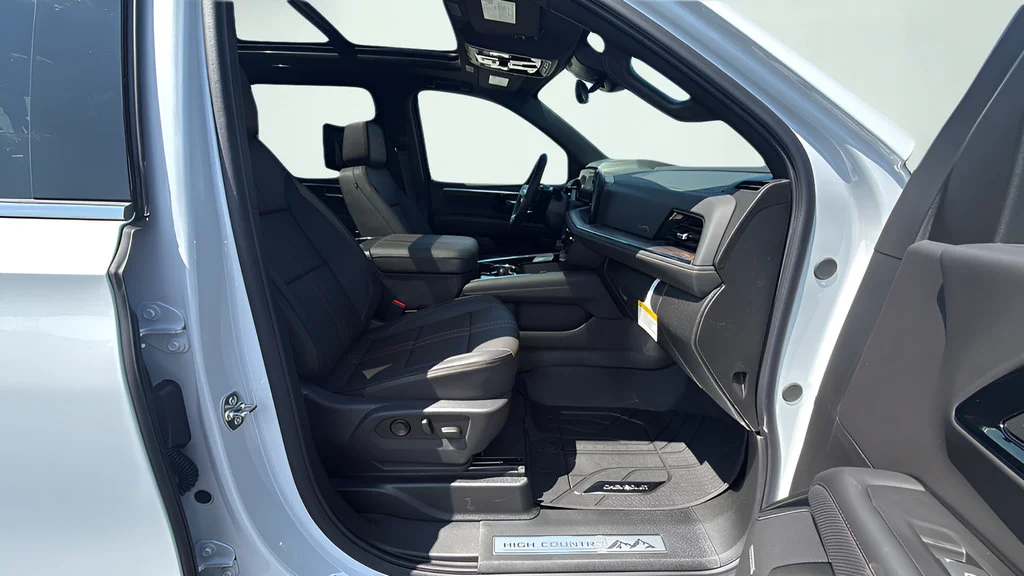 2026 Chevrolet Suburban High Country - Photo 27