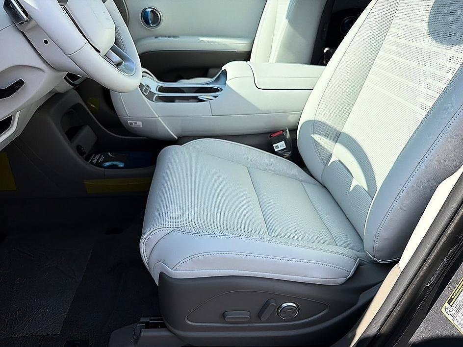 New 2027 Ecotronic Gray Pearl Hyundai Limited 7P image 23
