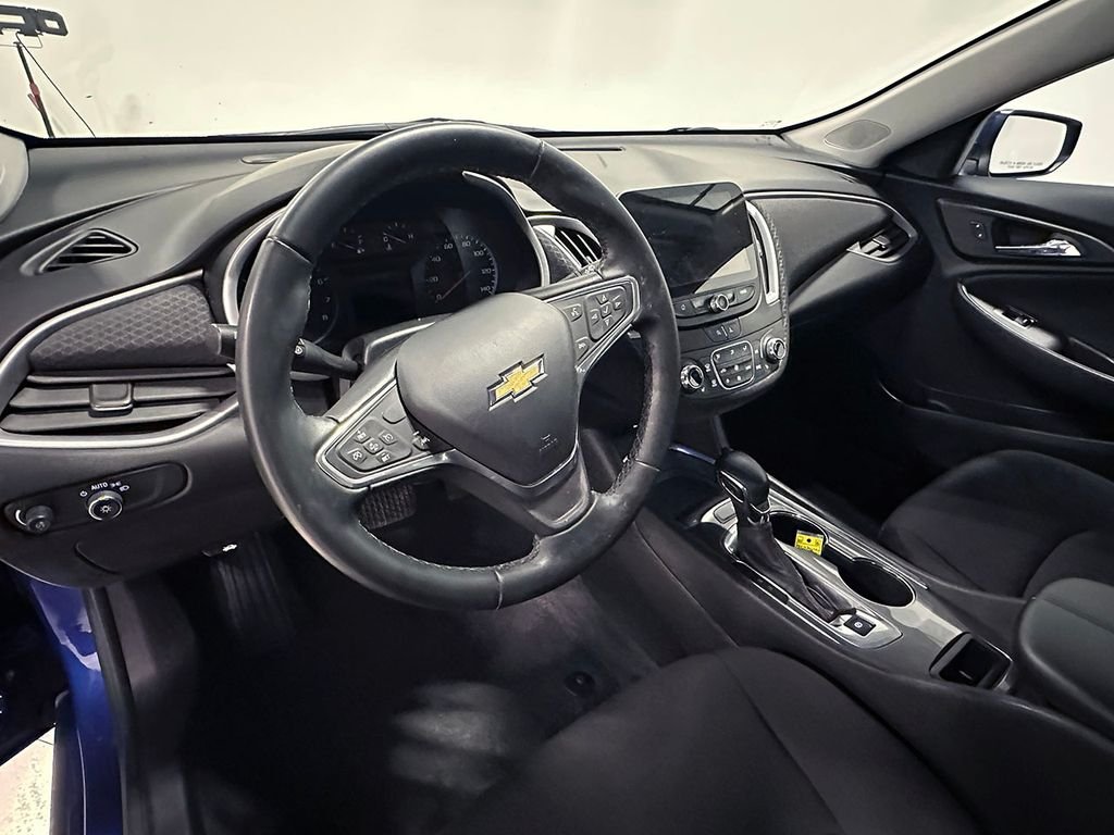 Used 2023 Blue Chevrolet LT image 20