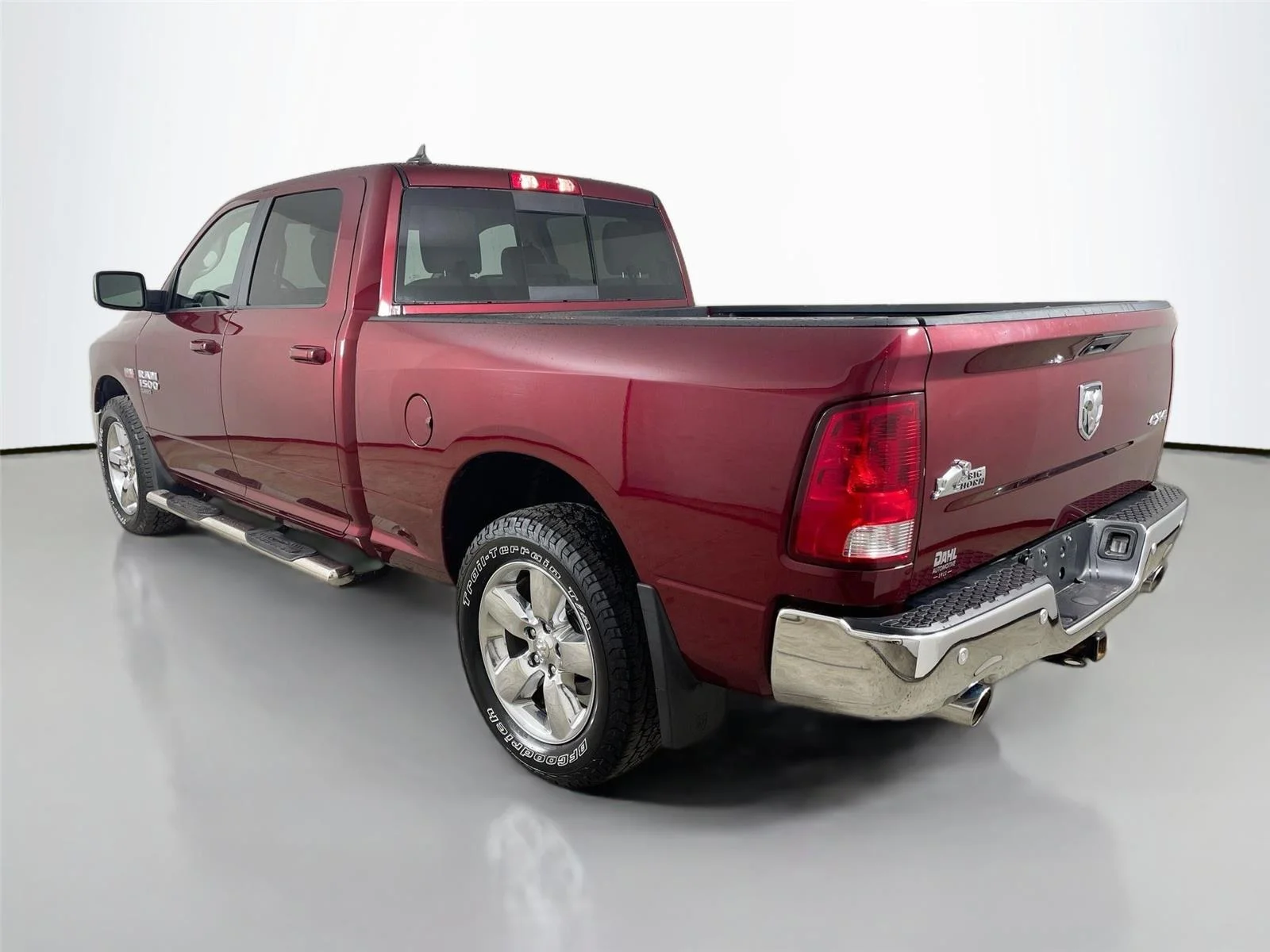 Used 2019 Delmonico Red Pearlcoat Ram Big Horn image 10