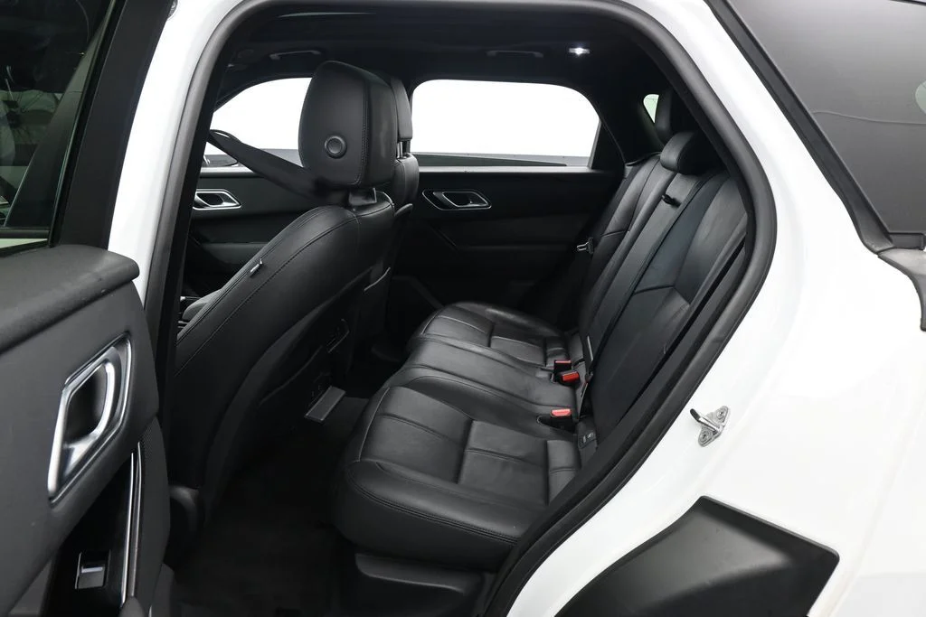 Used 2025 Gray Land Rover Dynamic SE image 29