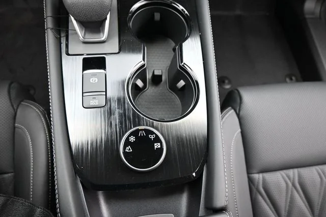 New 2026 Gray Nissan Platinum image 26