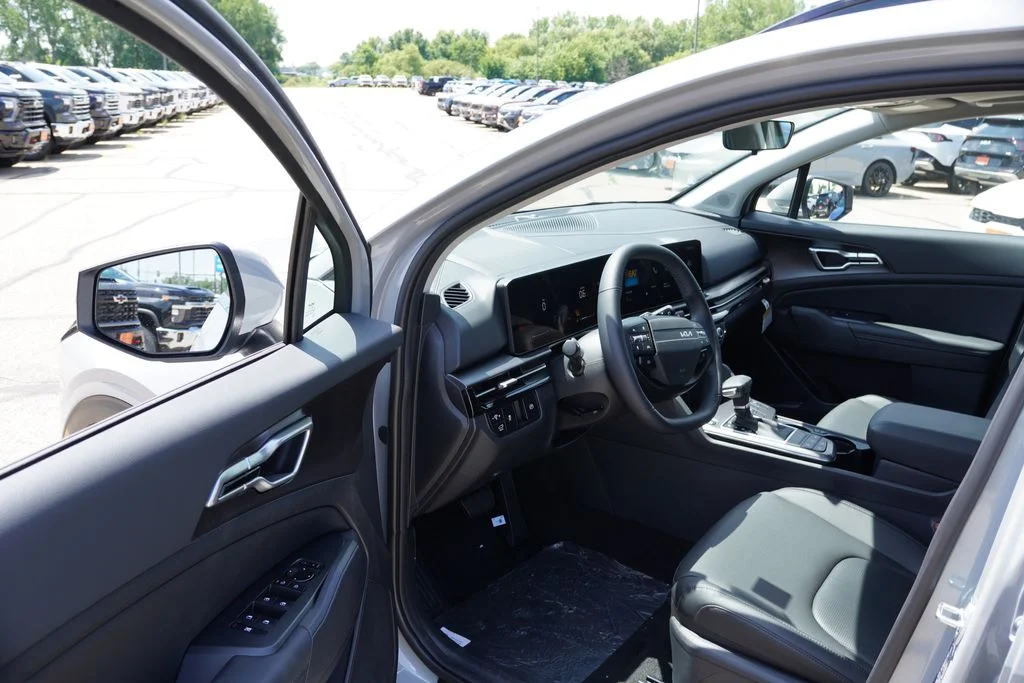 New 2026 Wolf Gray Kia EX image 10