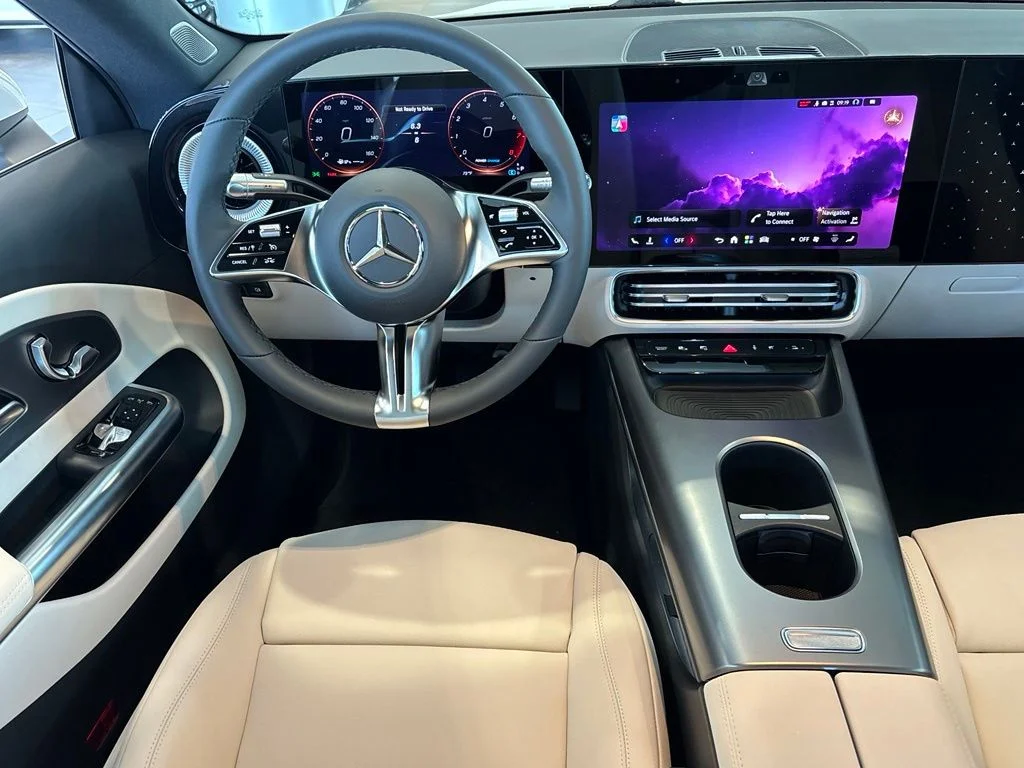 Used 2027 White Mercedes-Benz 220 Hybrid image 18