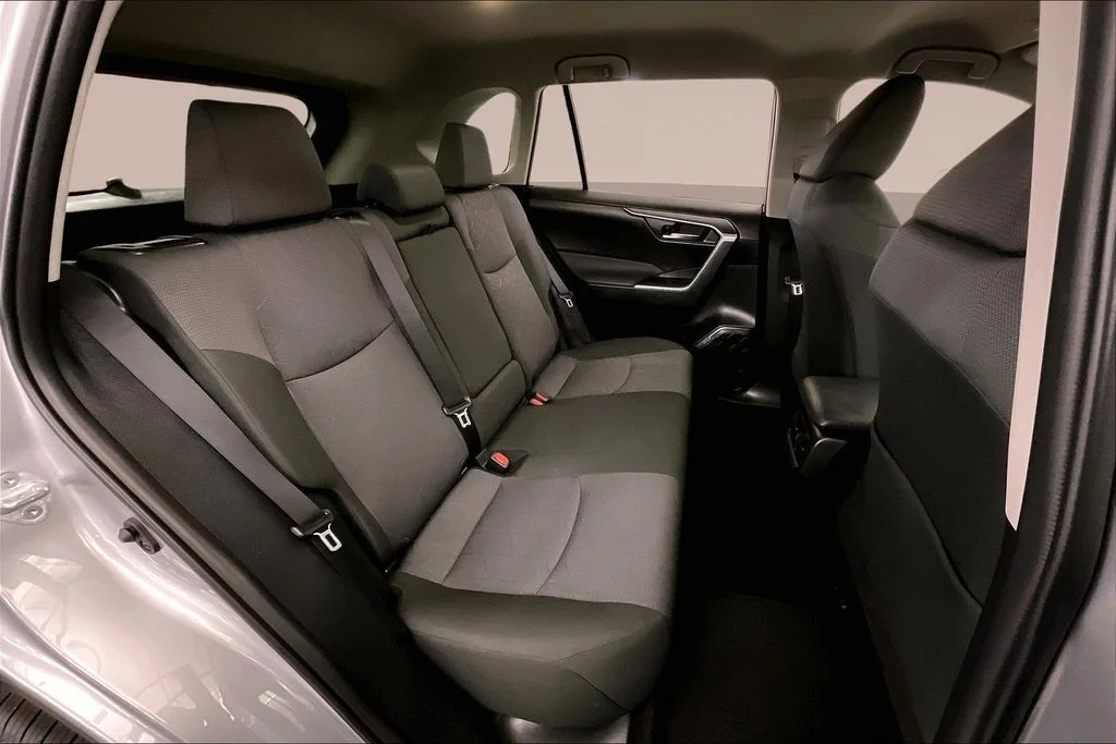 Used 2025 Silver Toyota XLE image 31