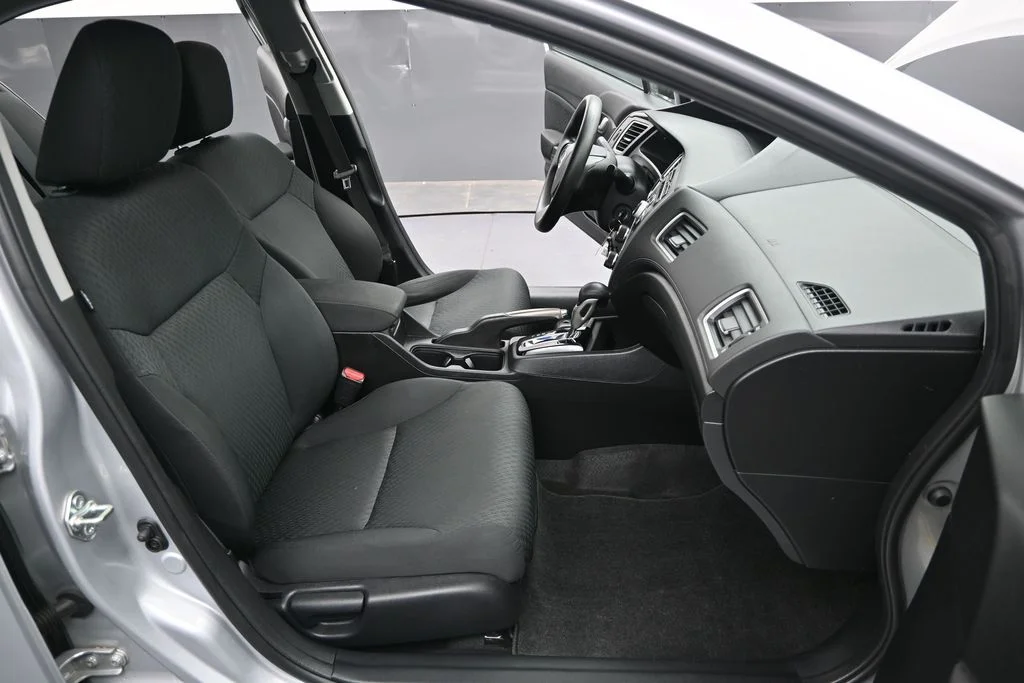 Used 2015 Silver Honda LX image 24