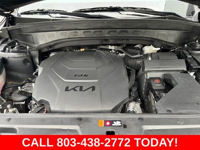 Used 2022 Black Kia S image 36