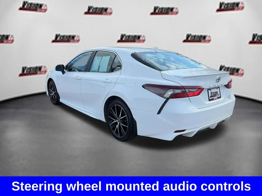 2023 Toyota Camry SE - Photo 8