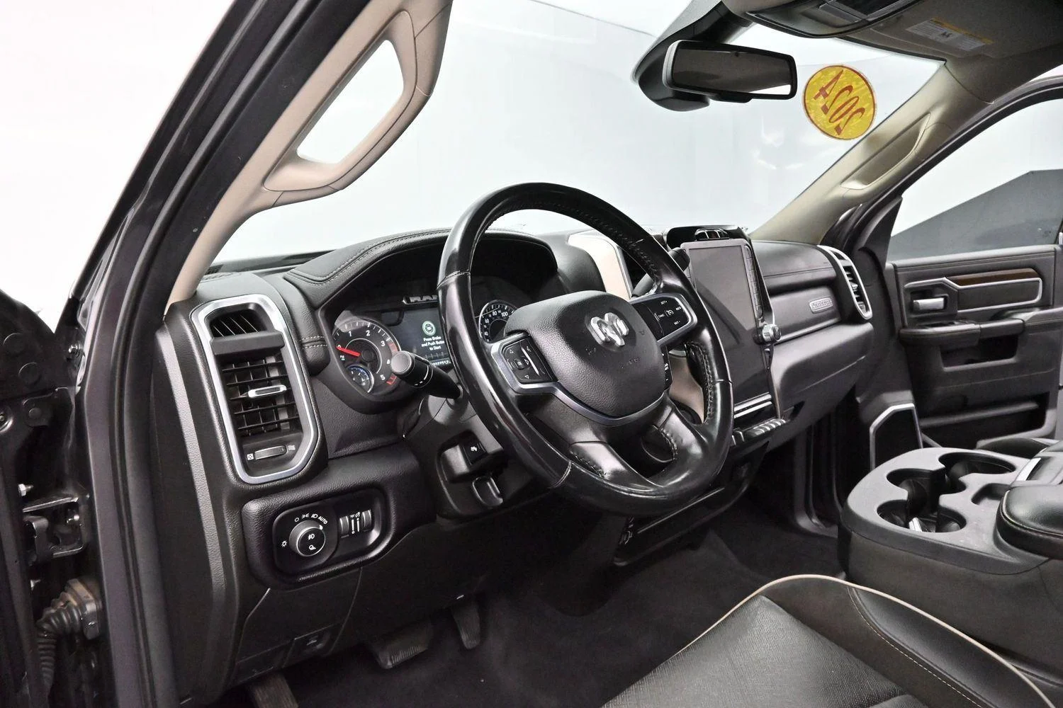 Used 2024 Granite Crystal Metallic Clearcoat Ram Laramie image 14