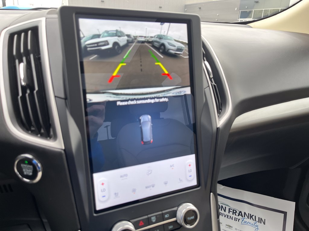 Used 2023 White Ford SEL image 18