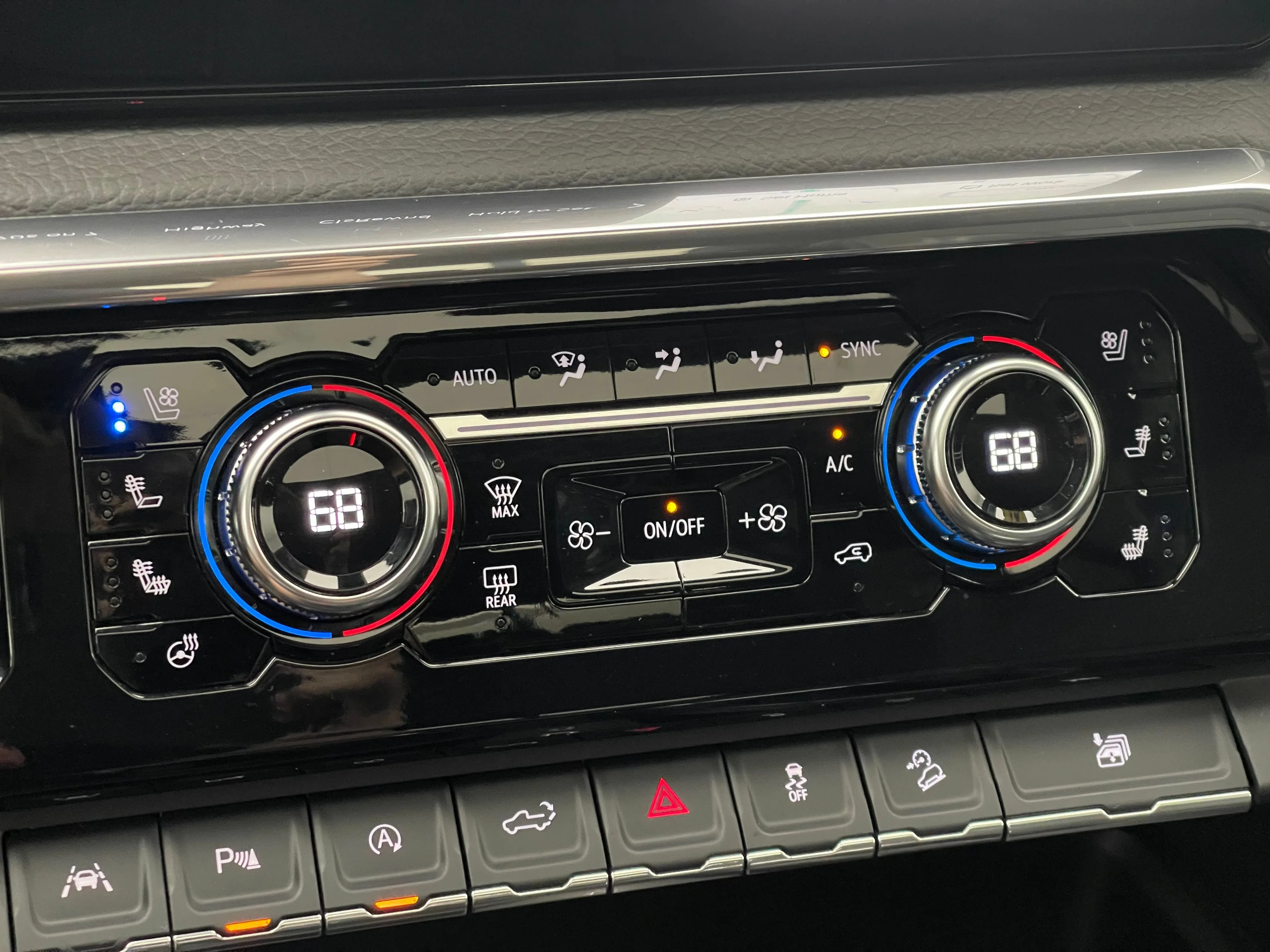 Used 2024 Onyx Black GMC Denali image 31