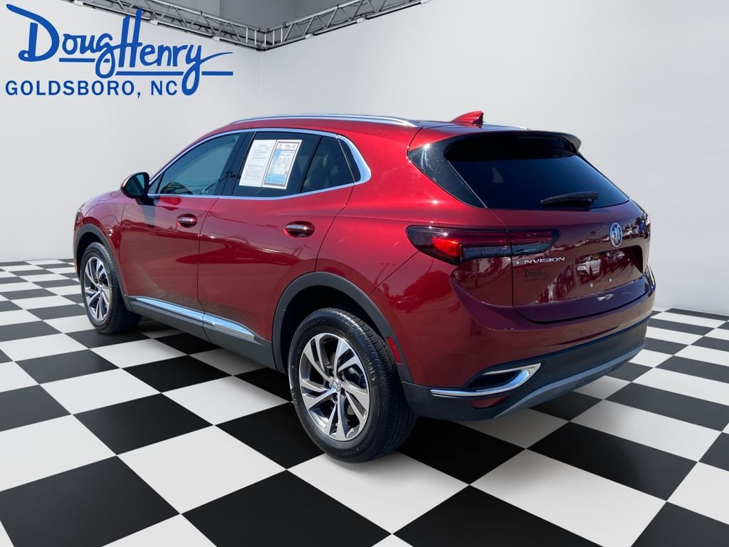 Used 2022 Red Buick Essence image 3