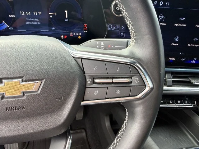 Used 2024 Galaxy Gray Metallic Chevrolet LT image 26