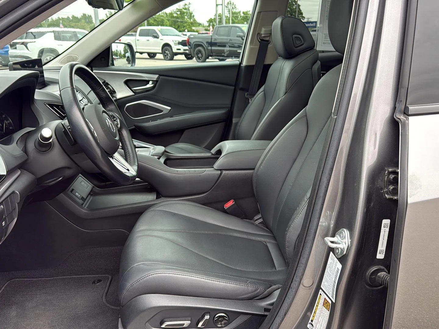 Used 2023 Liquid Carbon Metallic Acura SH-AWD image 11