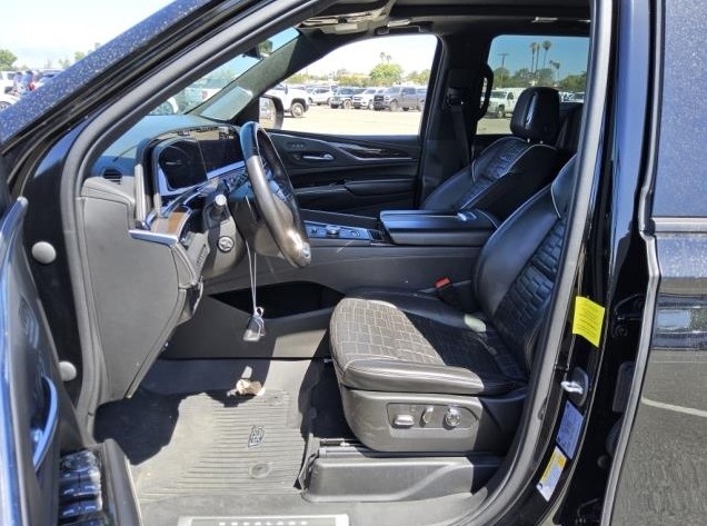 Used 2021 Black Cadillac Sport Platinum image 11