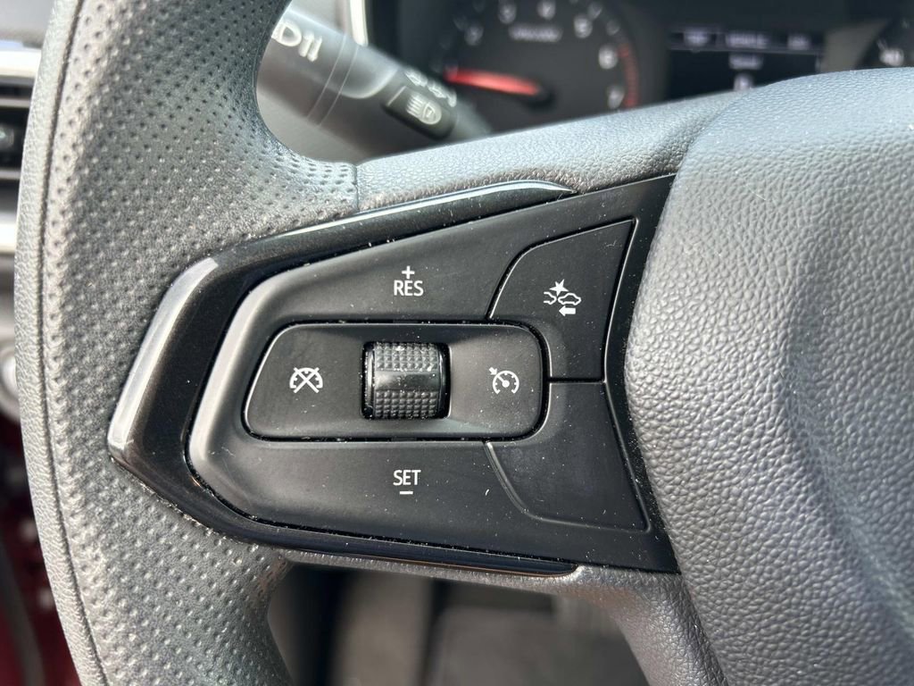 Used 2021 SCARLET RED METALLIC Chevrolet LT image 30