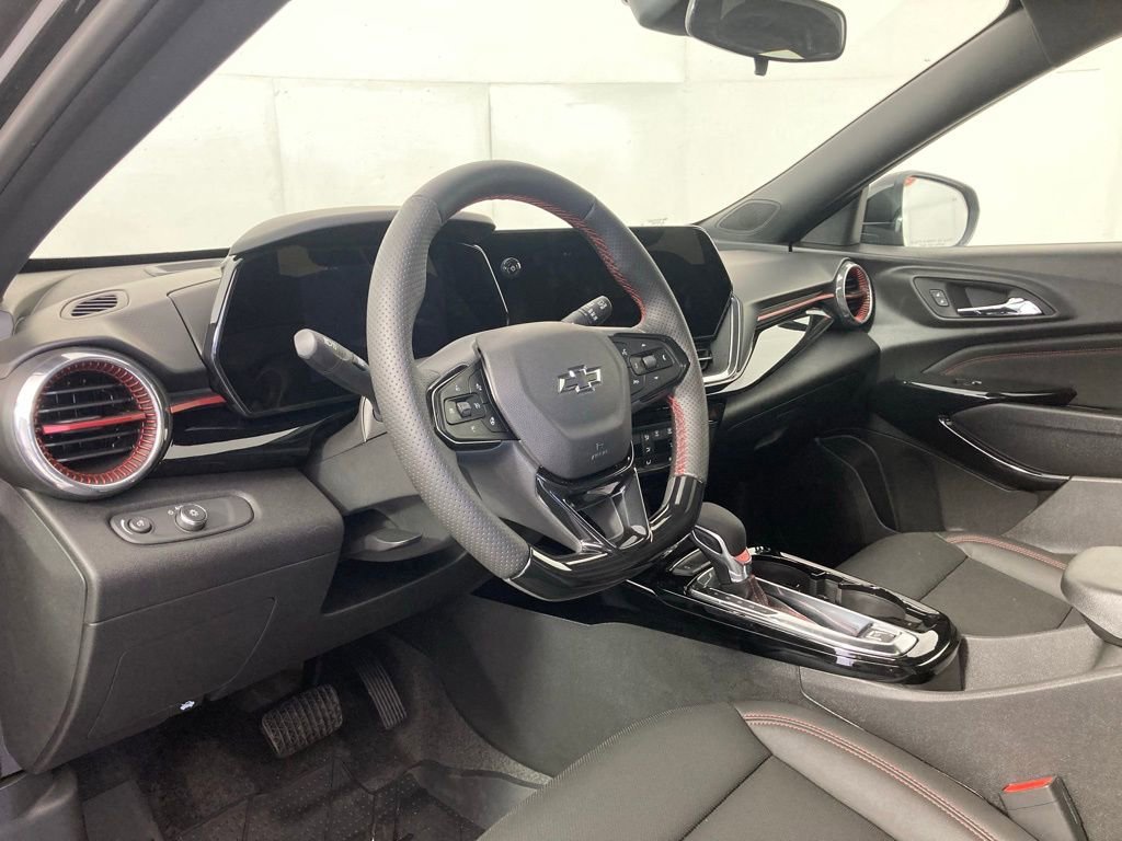 New 2026 Mosaic Black Metallic Chevrolet 2RS image 13