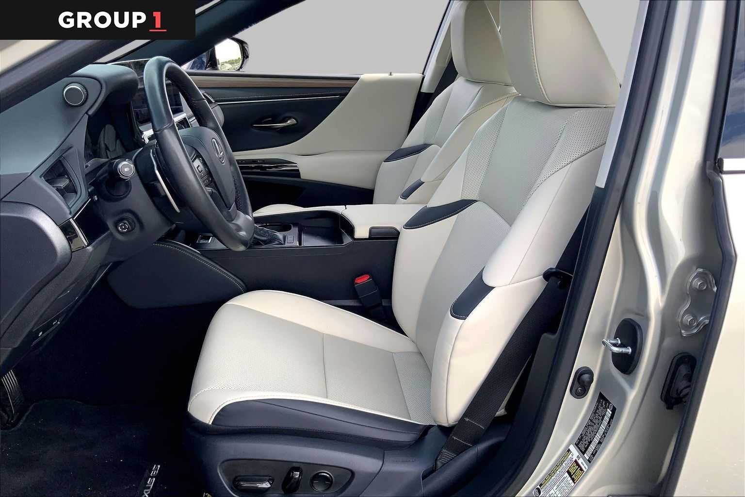 Certified Used 2024 MOONBEAM BEIGE MET. Lexus  image 8