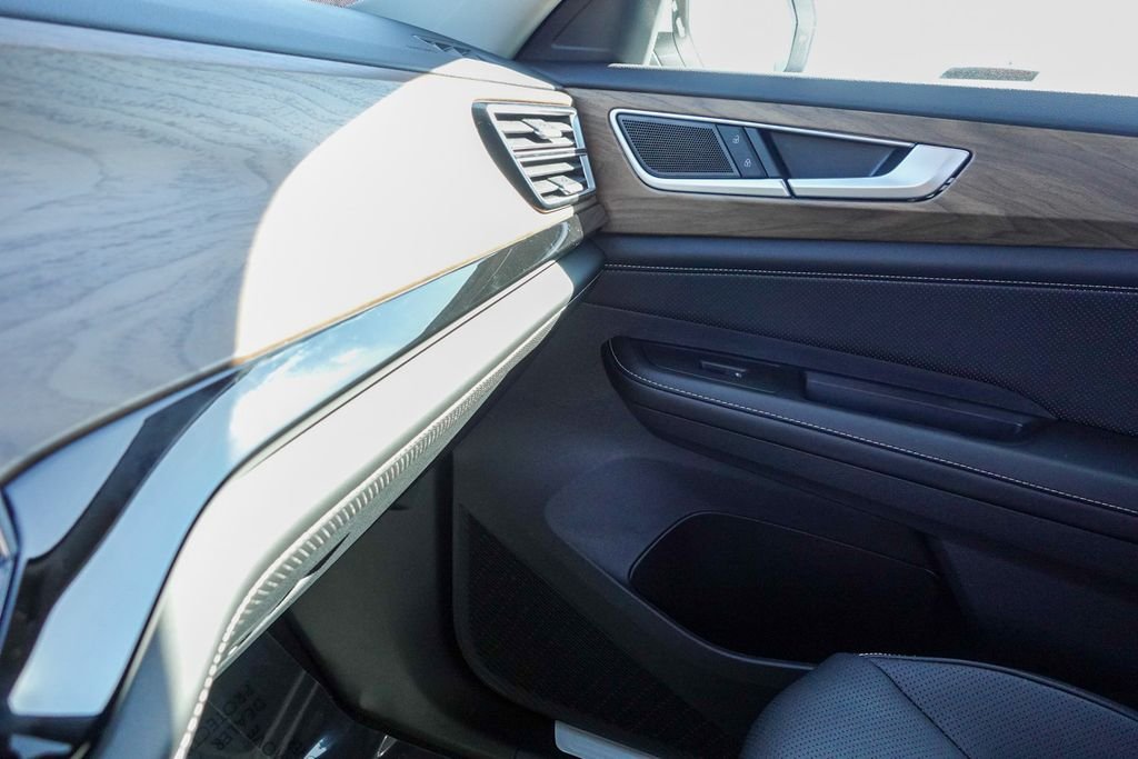 2026 Volkswagen Atlas SE w/Tech - Photo 25