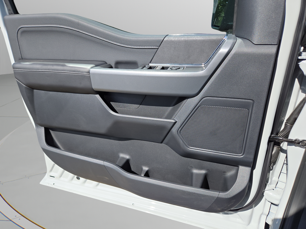 New 2026 Avalanche Ford XLT image 15