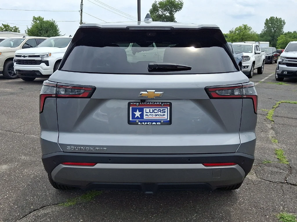 New 2027 Sterling Gray Metallic Chevrolet LT image 7