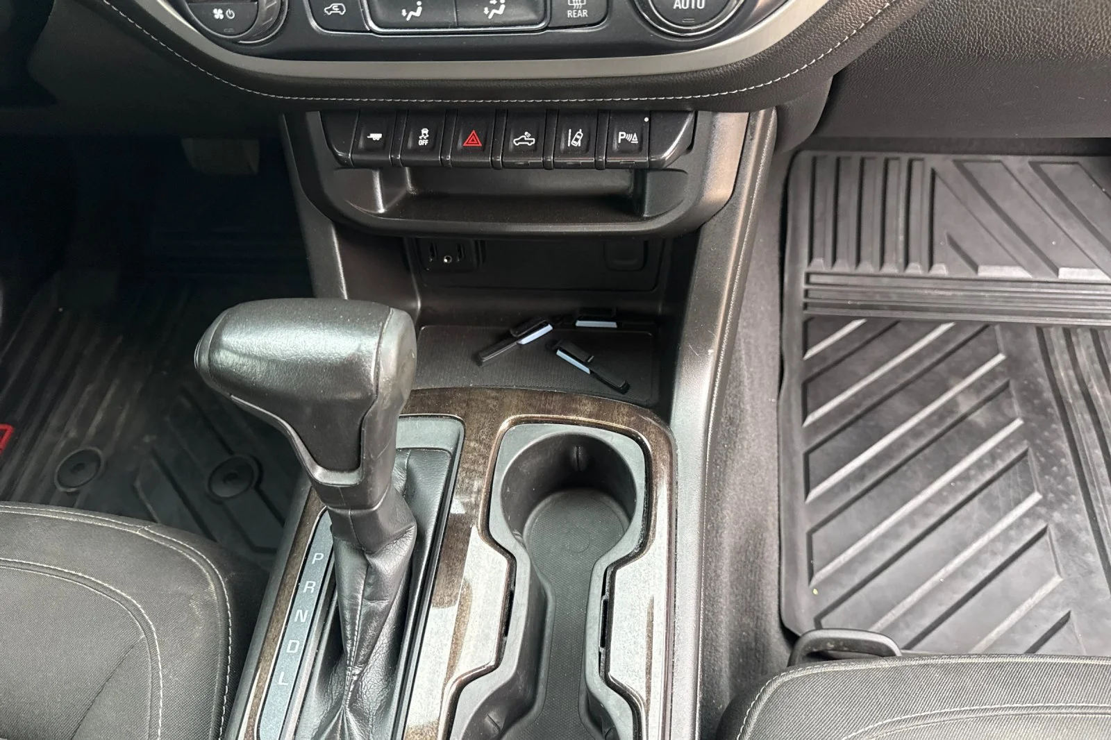 Used 2021 CAYENNE RED TINTCOAT GMC 2WD Elevation image 18