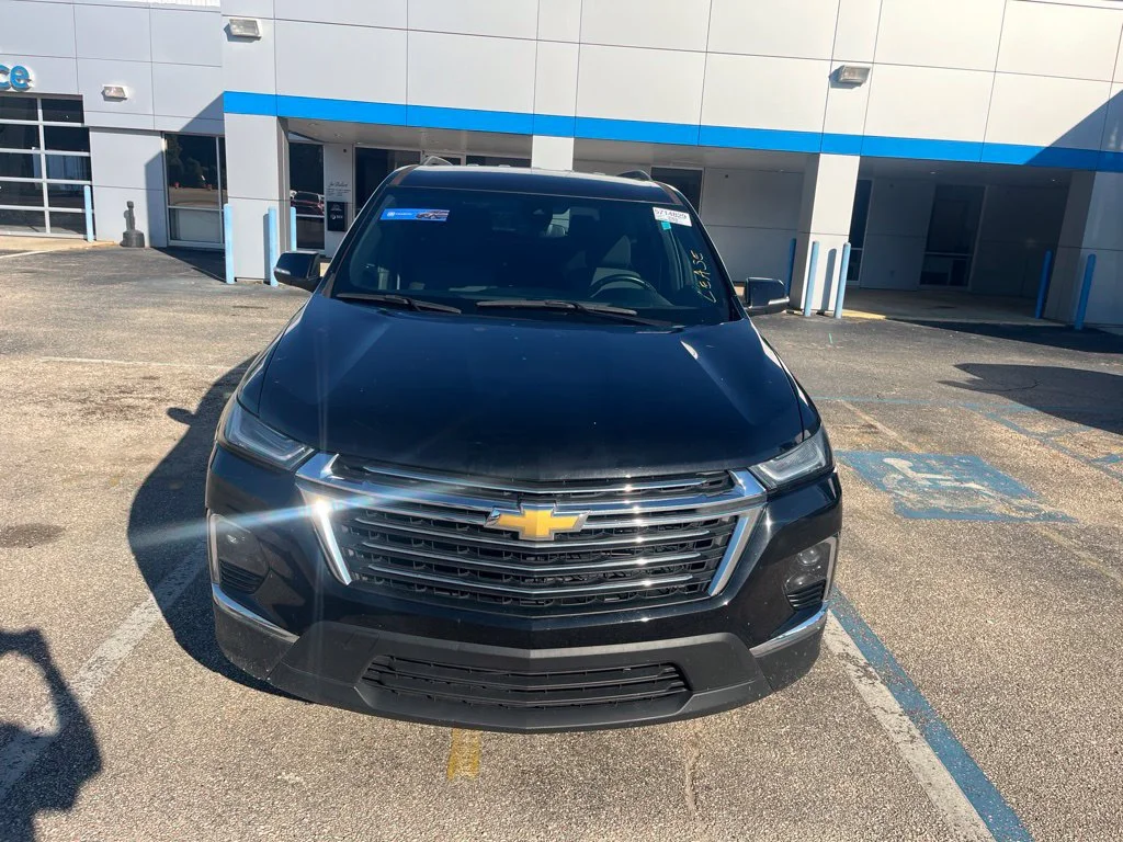 Used 2023 MOSAIC BLACK METALLIC Chevrolet LT Cloth image 5