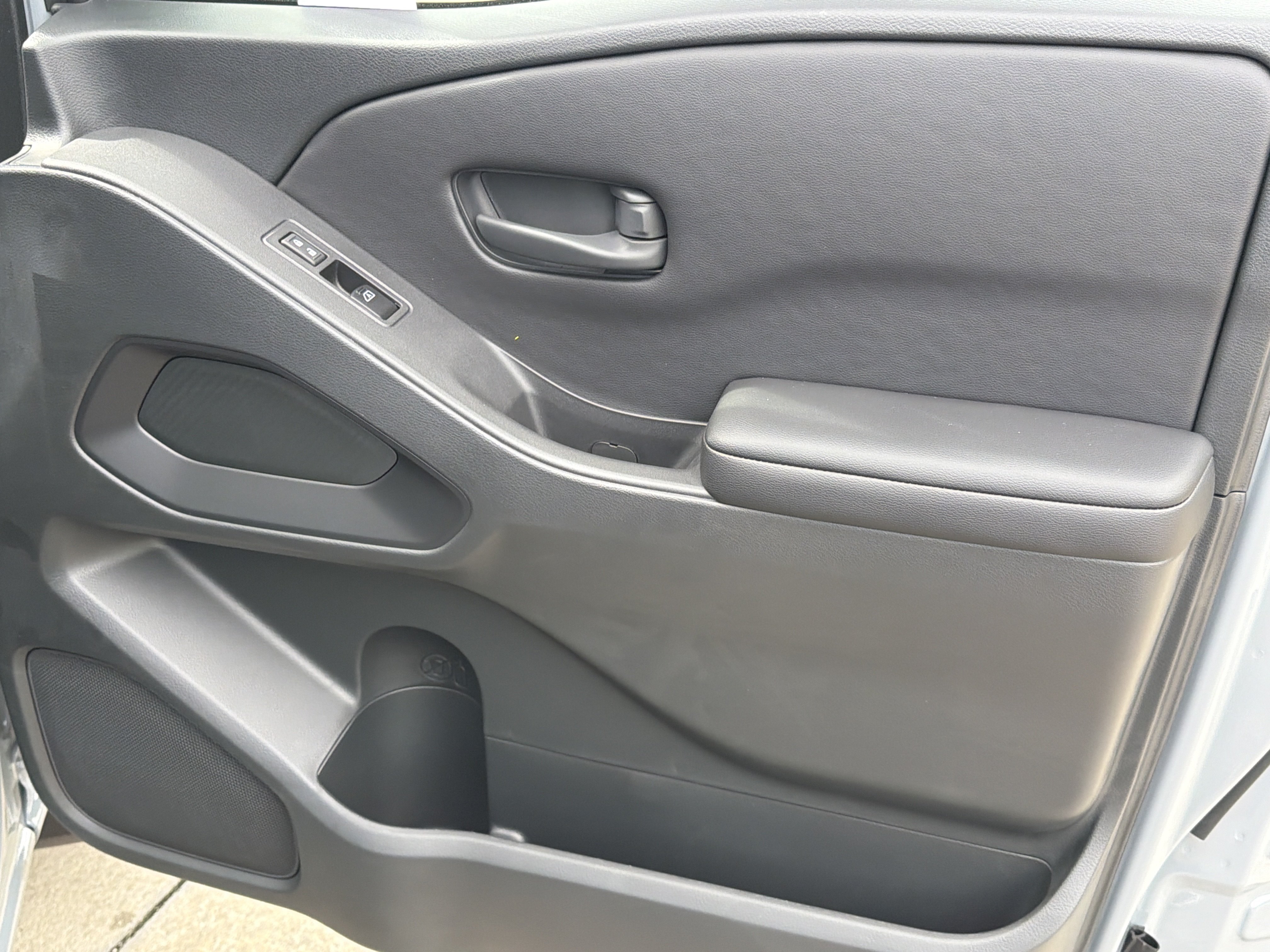 New 2026 Boulder Gray Pearl Nissan SV image 15