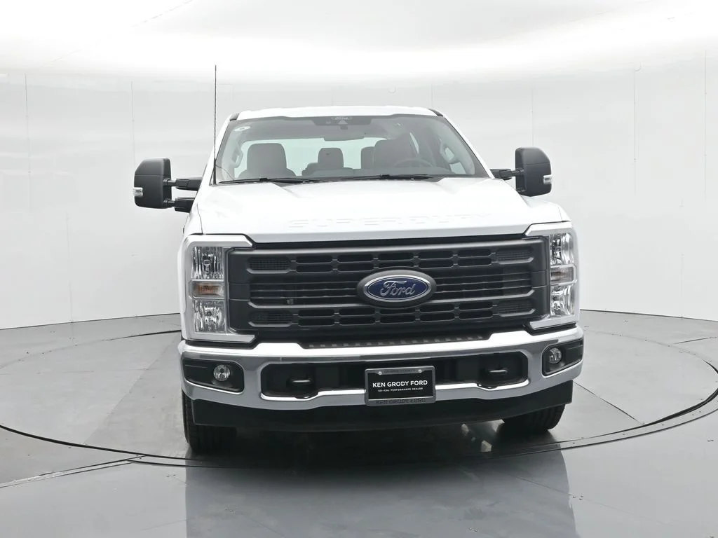 2026 Ford F-350 Super Duty XL - Photo 55