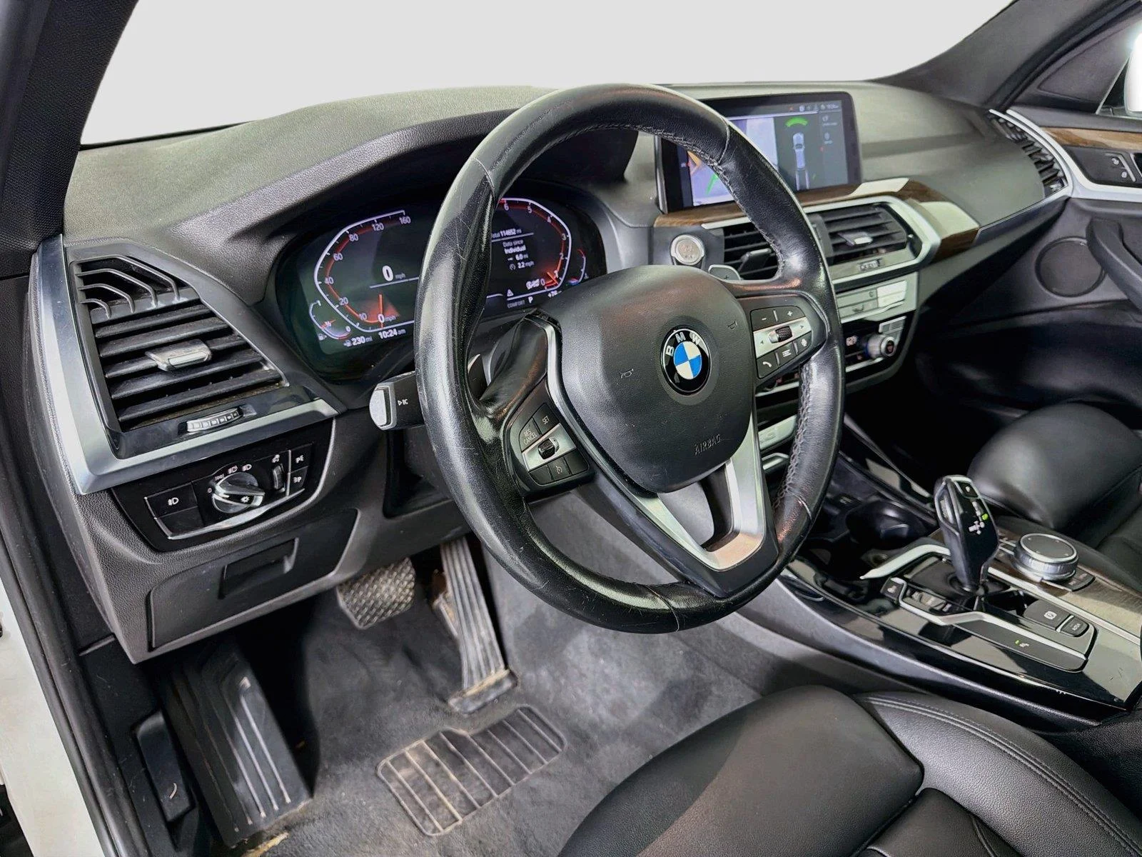Used 2020 Alpine White BMW sDrive30i image 9