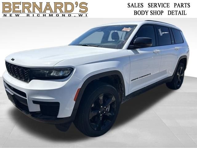 Used 2023 White Jeep Altitude image 1