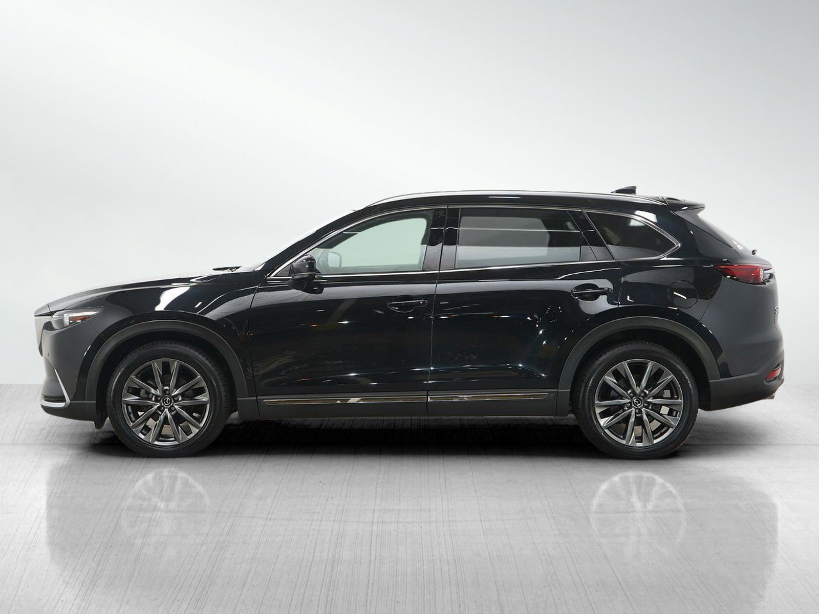 Used 2020 Mazda CX-9 Signature with VIN JM3TCBEY2L0400667 for sale in Burnsville, Minnesota