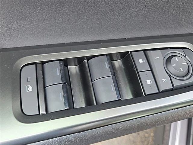 2026 Lexus UX Hybrid 300h Premium - Photo 10