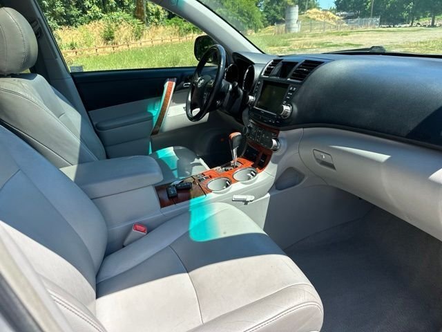 2010 Toyota Highlander Limited - Photo 27