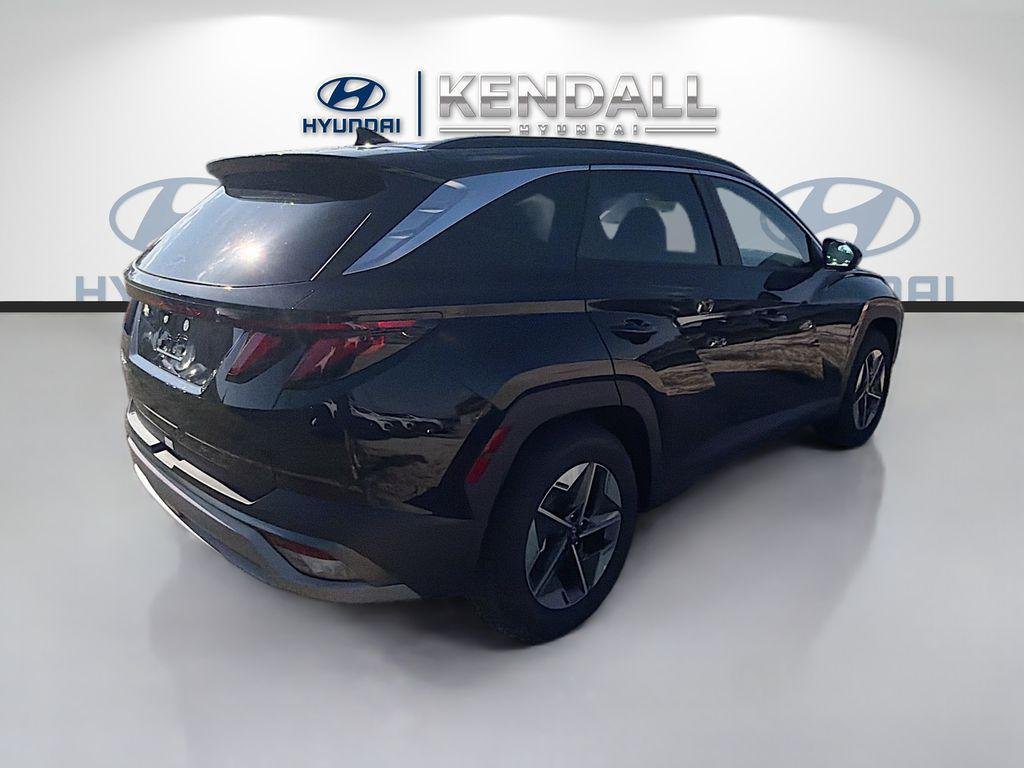 New 2026 Phantom Black Hyundai SEL FWD image 6