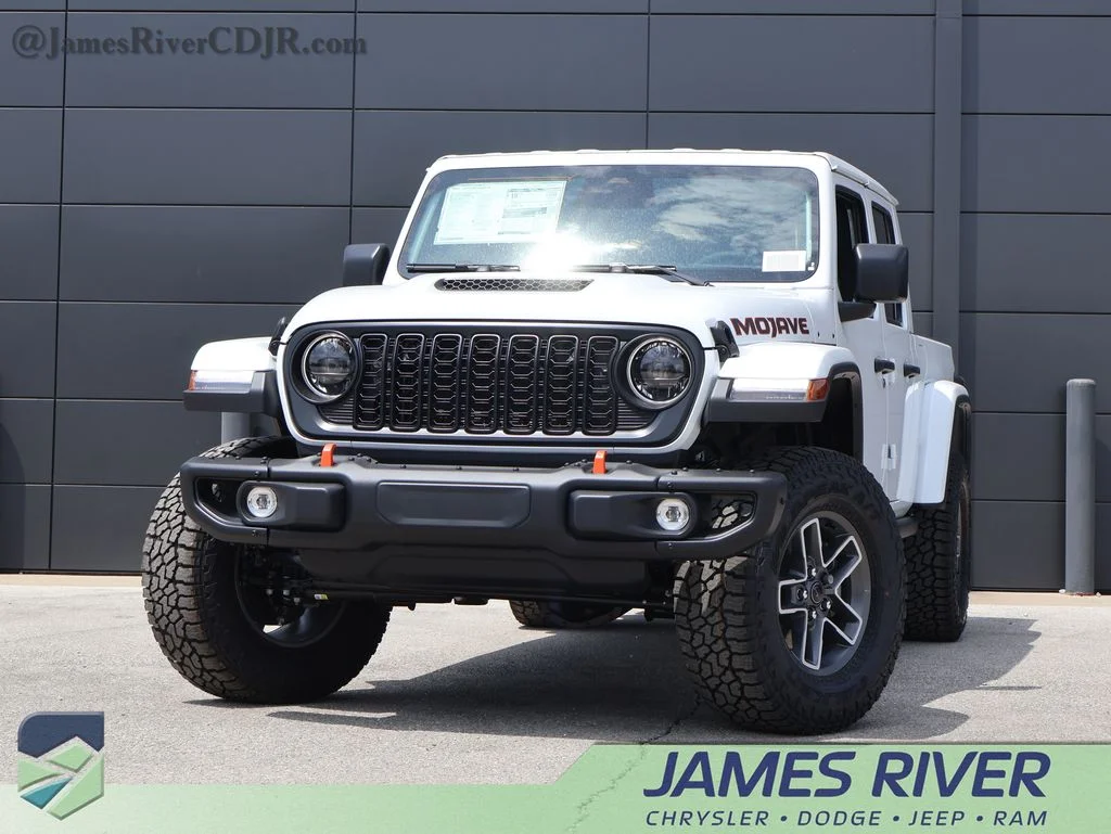 New 2026 Bright White Clear-Coat Exterior Paint Jeep Mojave image 1