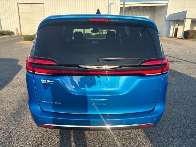 Used 2026 Blue Chrysler Select image 6