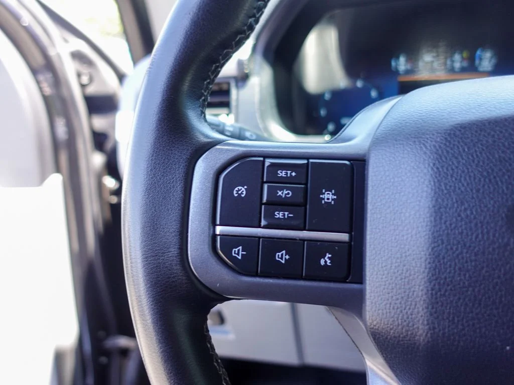 Used 2024 Agate Black Metallic Ford XLT image 15